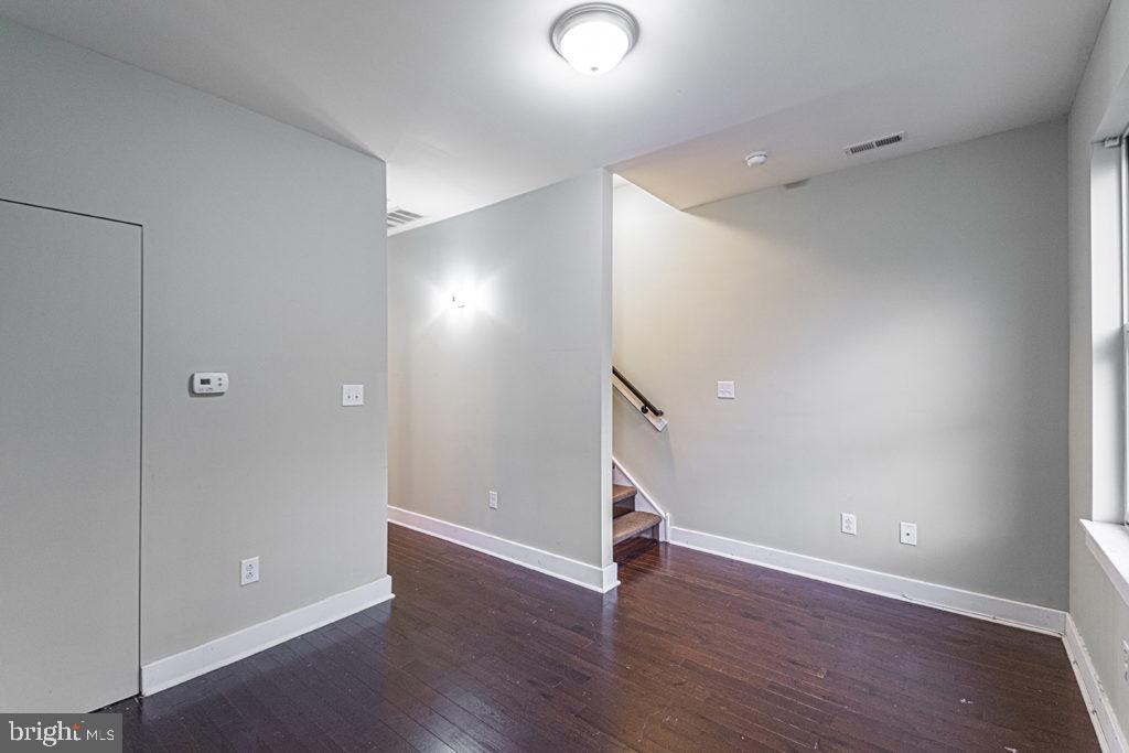 2012 W Girard Ave #unit 13b Property Photo 7