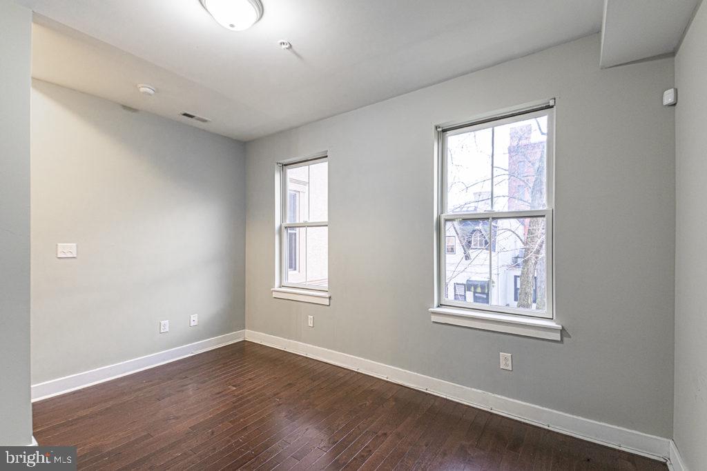 2012 W Girard Ave #unit 13b Property Photo 14
