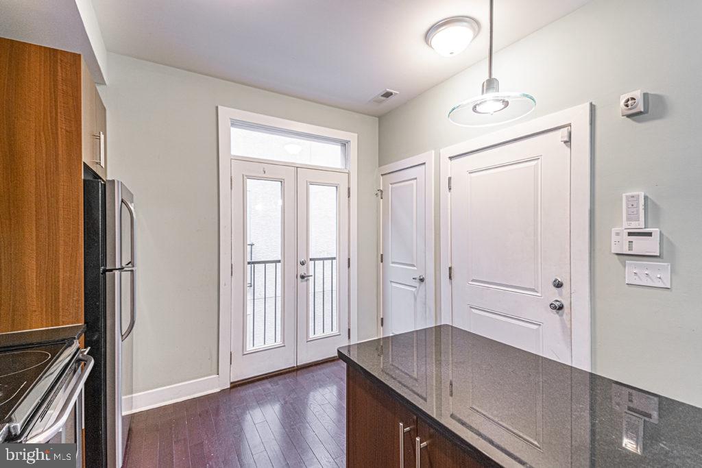2012 W Girard Ave #unit 13b Property Photo 19