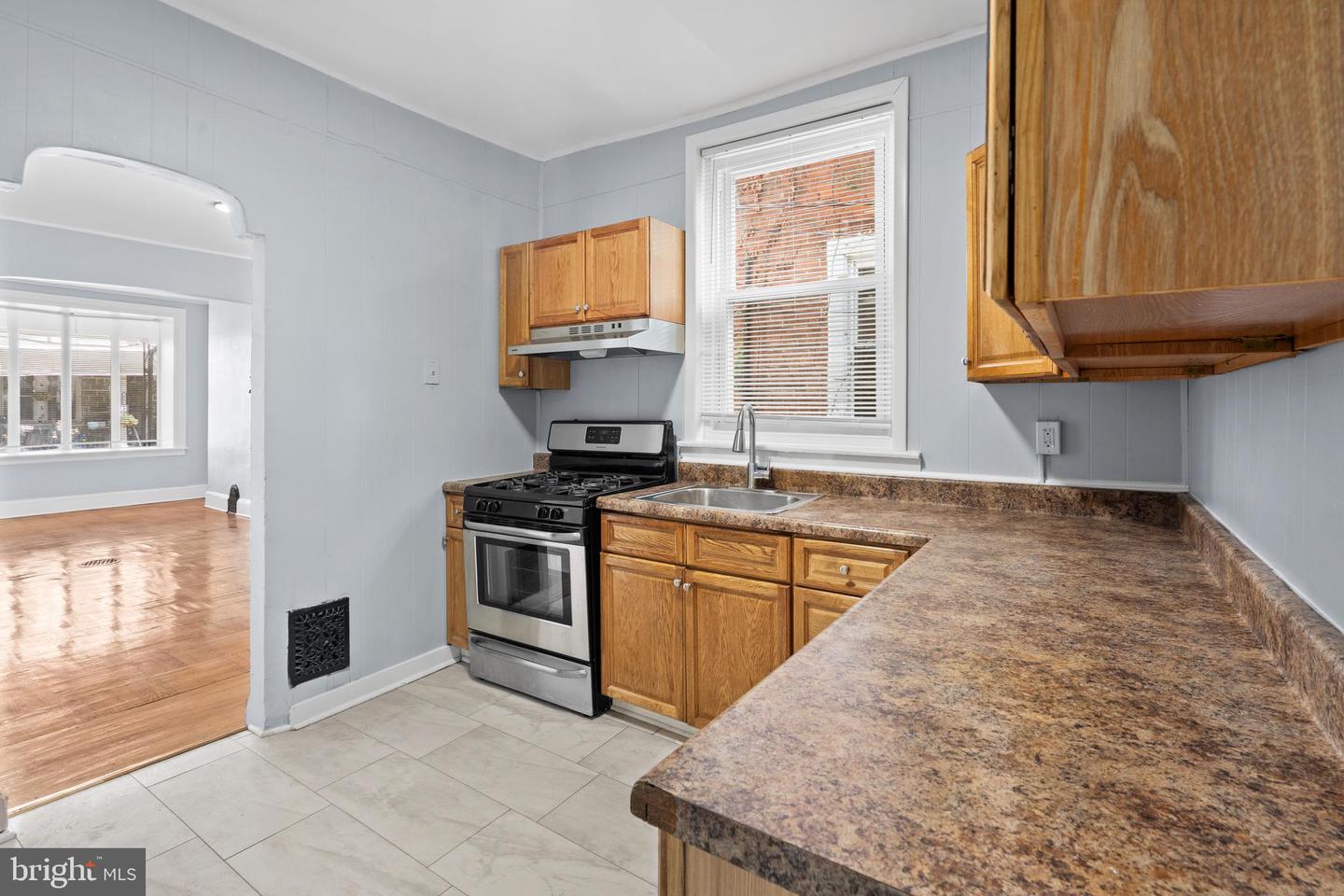 5948 Osage Ave Property Photo 10