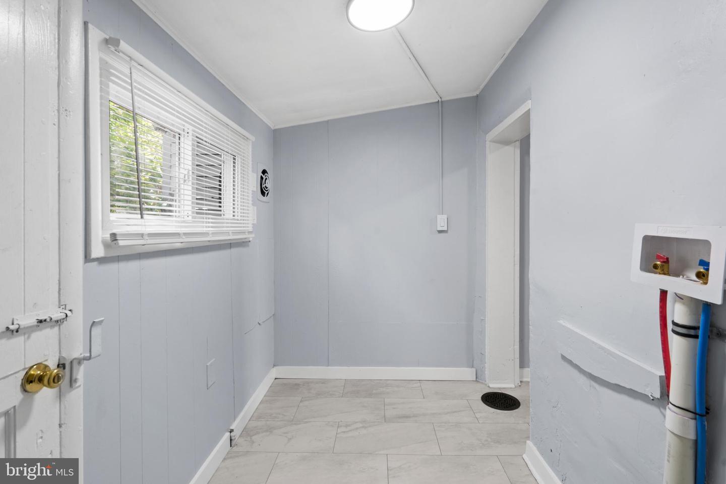 5948 Osage Ave Property Photo 13
