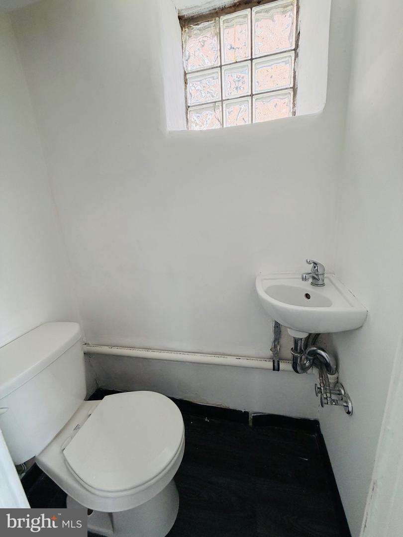2219 Fuller St Property Photo 16