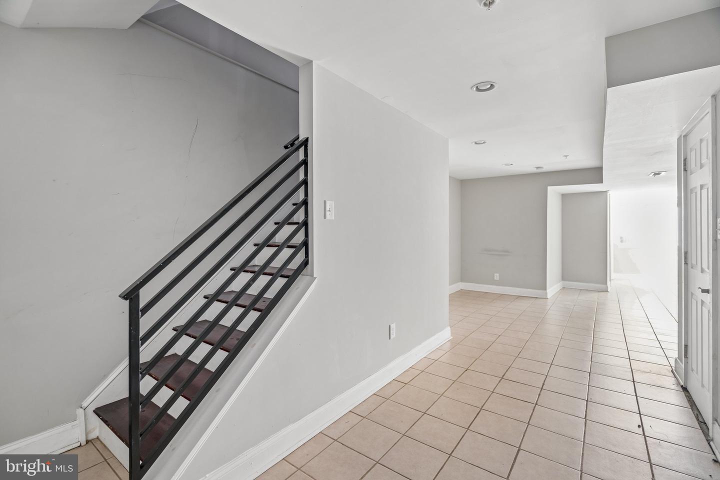 1456 E Columbia Ave Property Photo 11