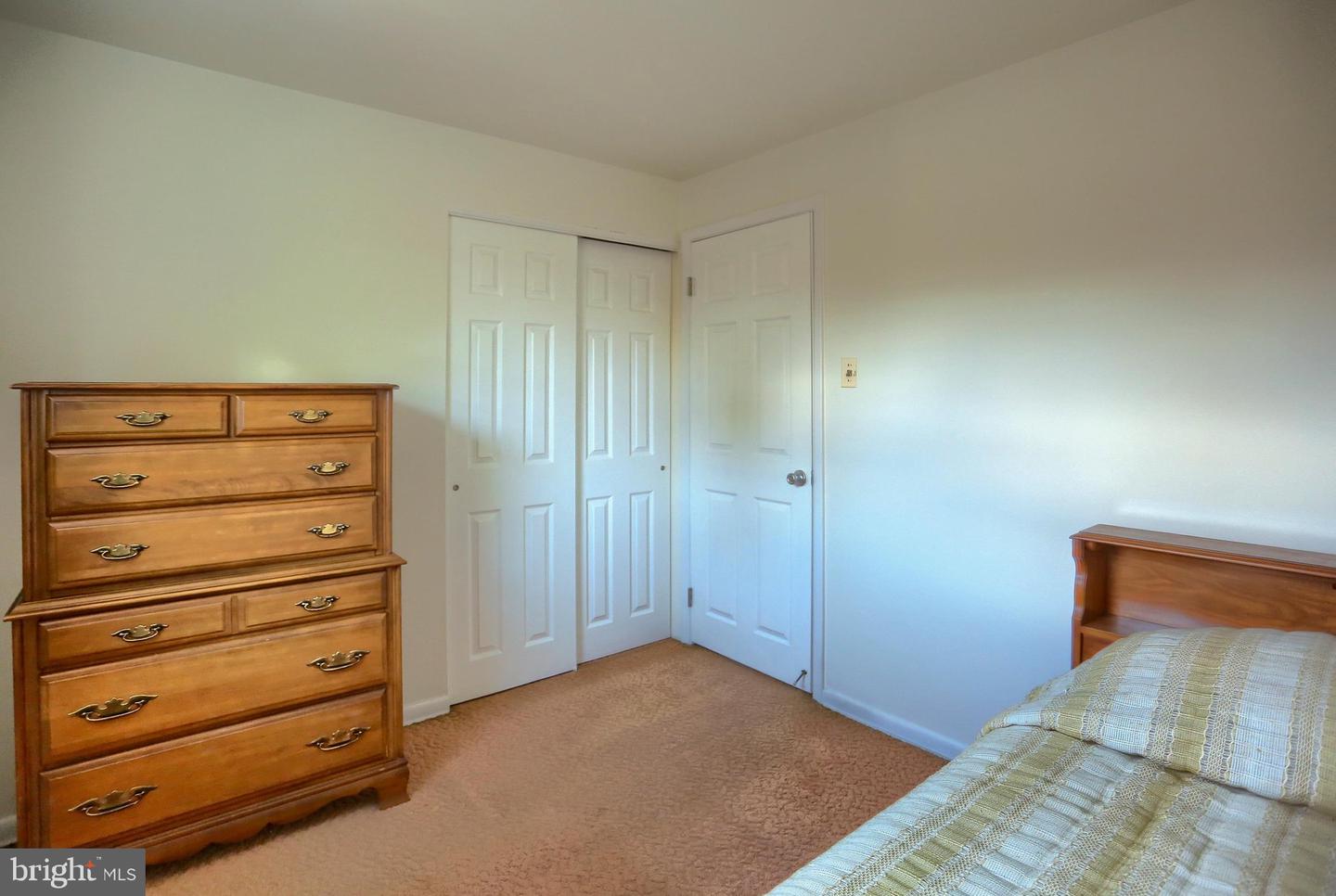 7321 Valley Ave Property Photo 11