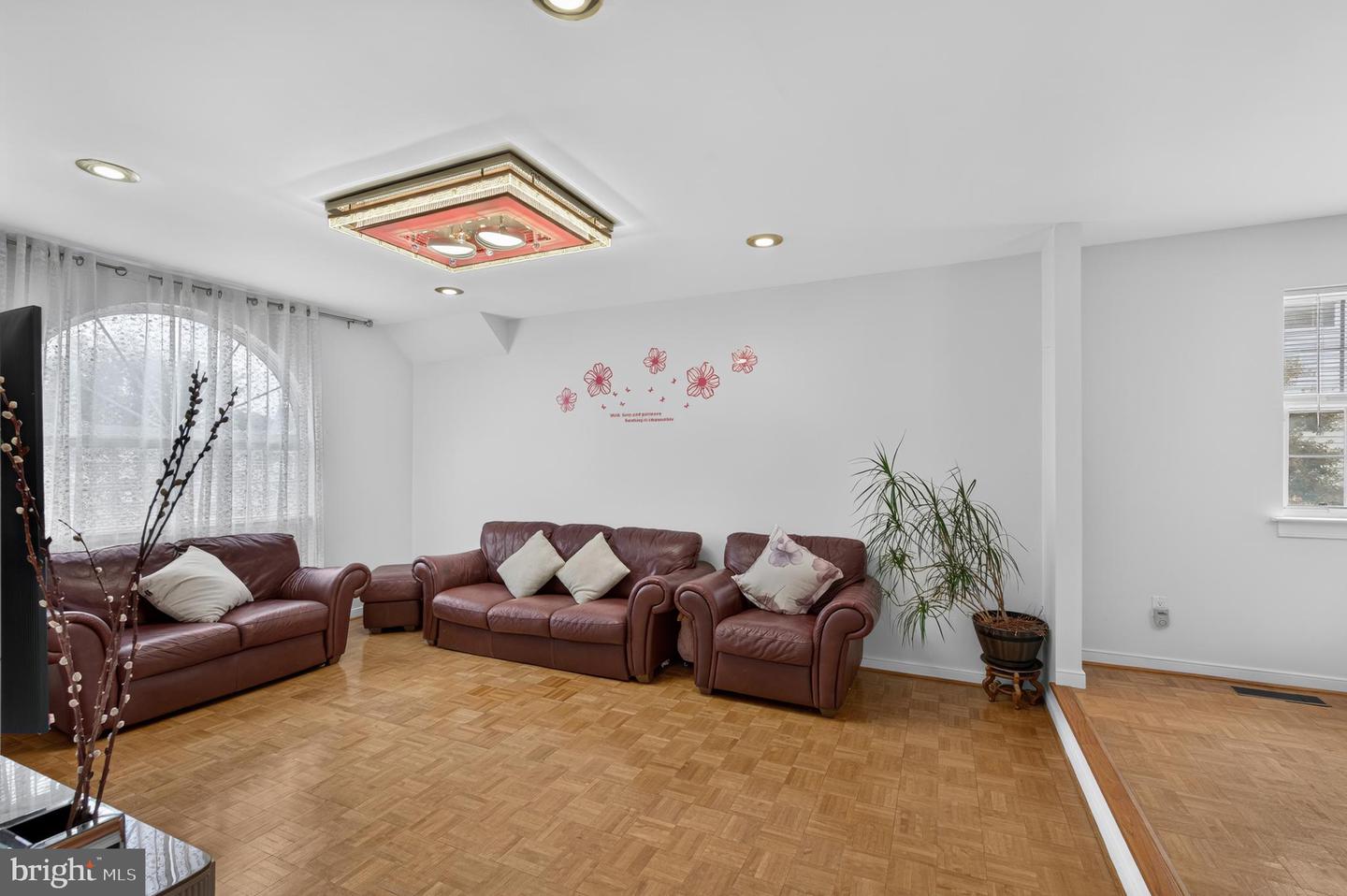 1251 Serota Pl Property Photo 7