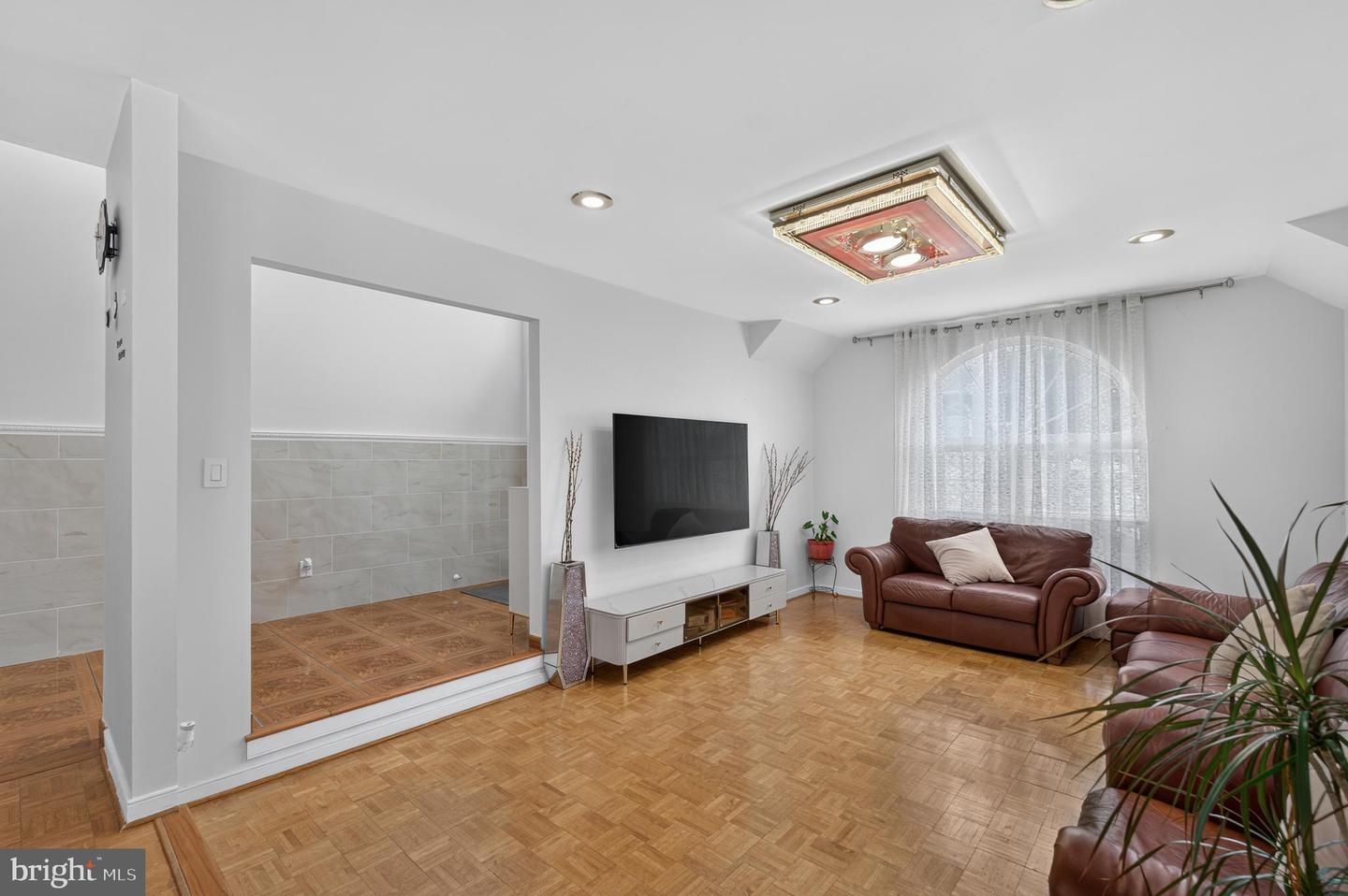 1251 Serota Pl Property Photo 9
