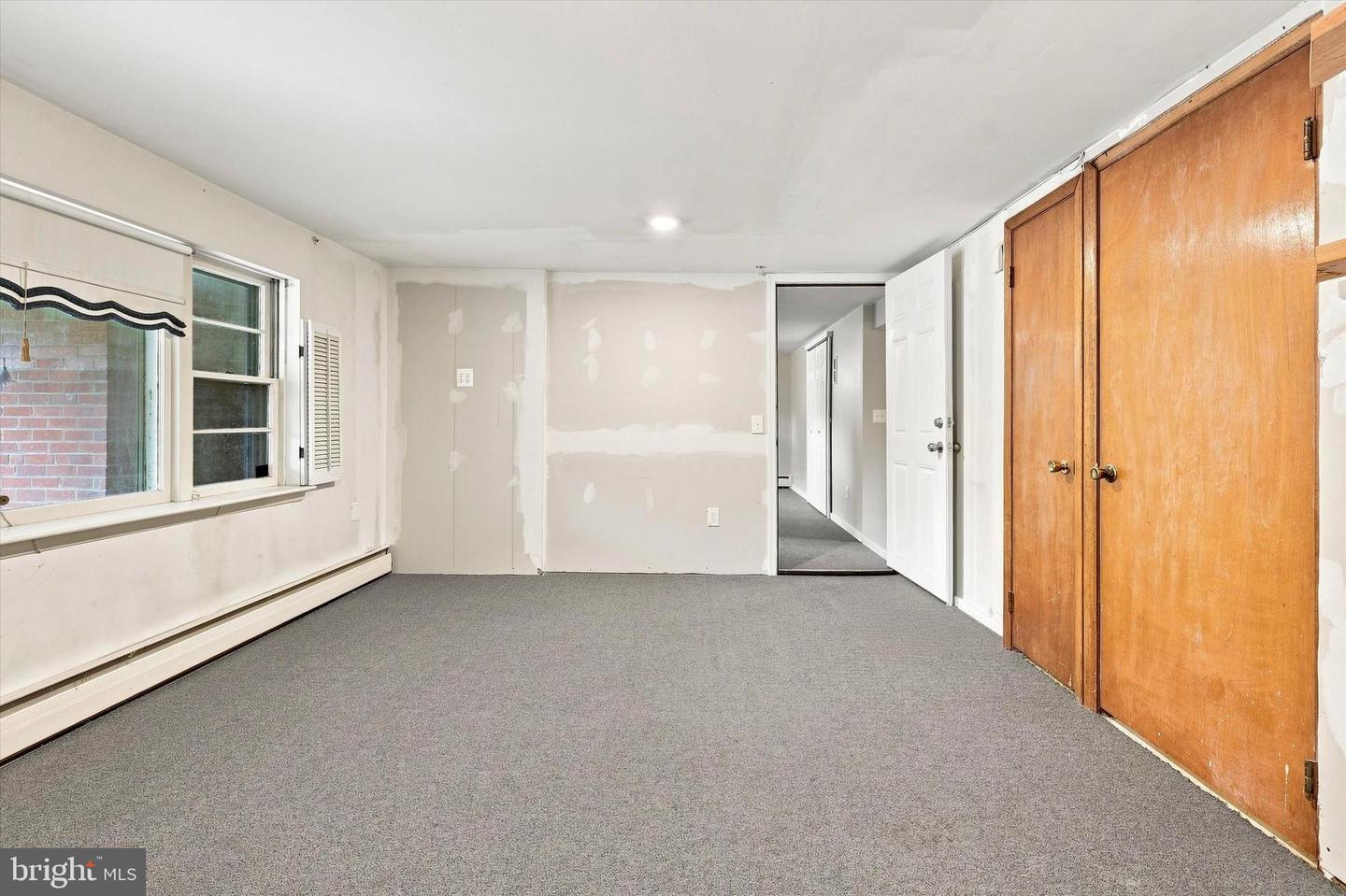 415 Parker Ave Property Photo 34