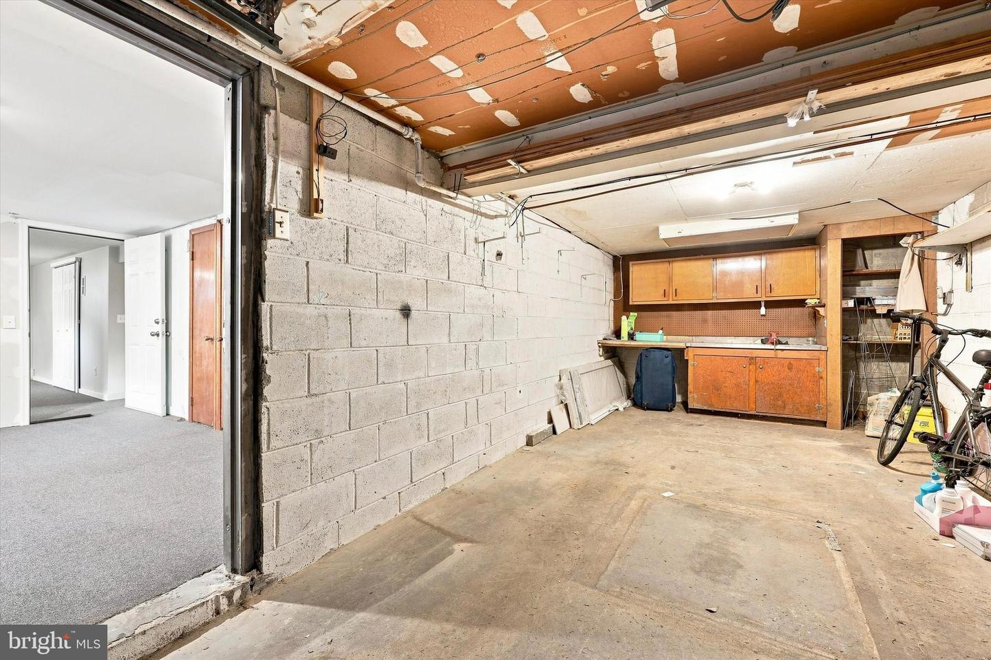 415 Parker Ave Property Photo 38