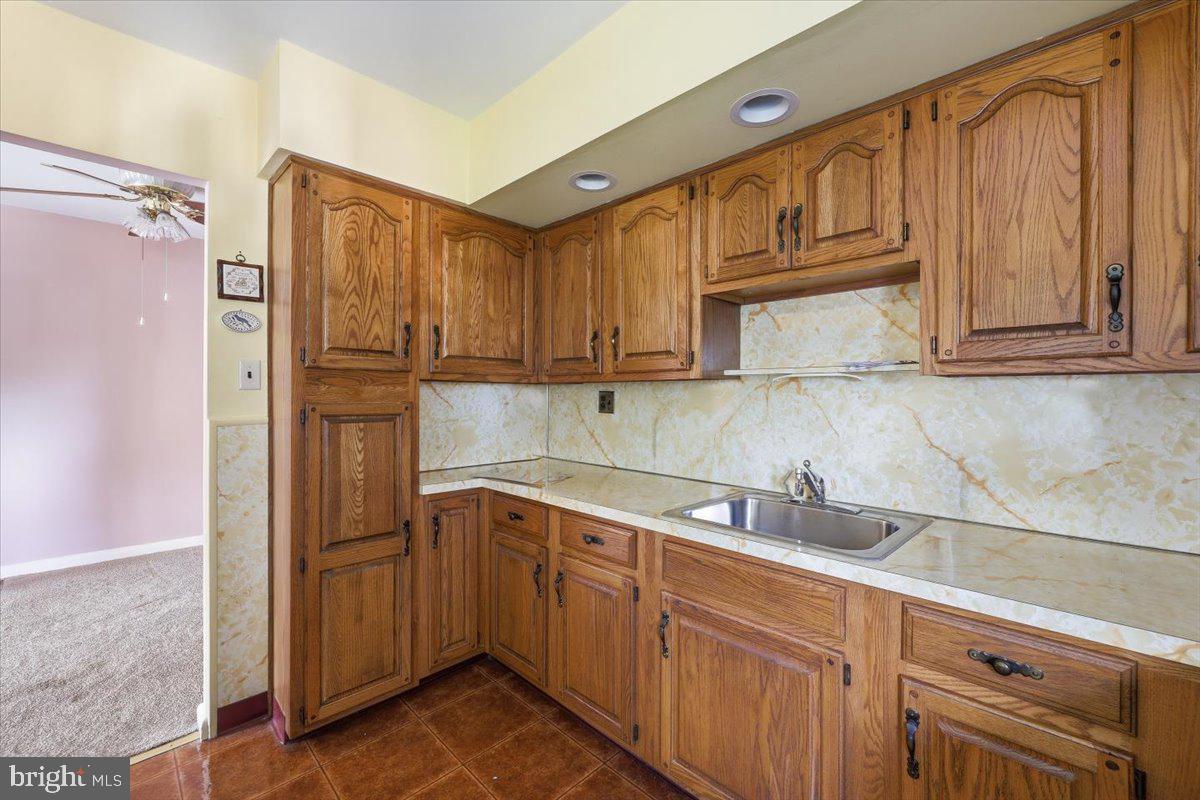 737 Colebrook Rd Property Photo 15