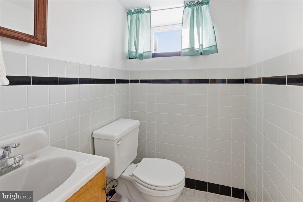 737 Colebrook Rd Property Photo 30