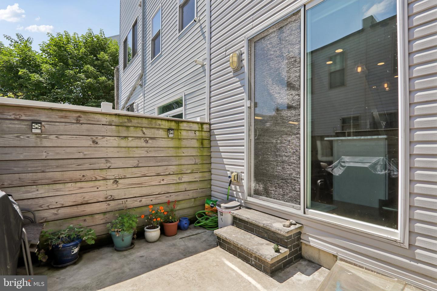1333 S Lambert St Property Photo 13