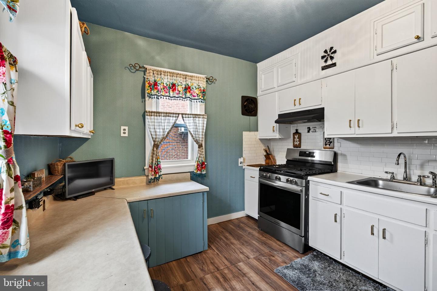 6612 Jackson St Property Photo 10