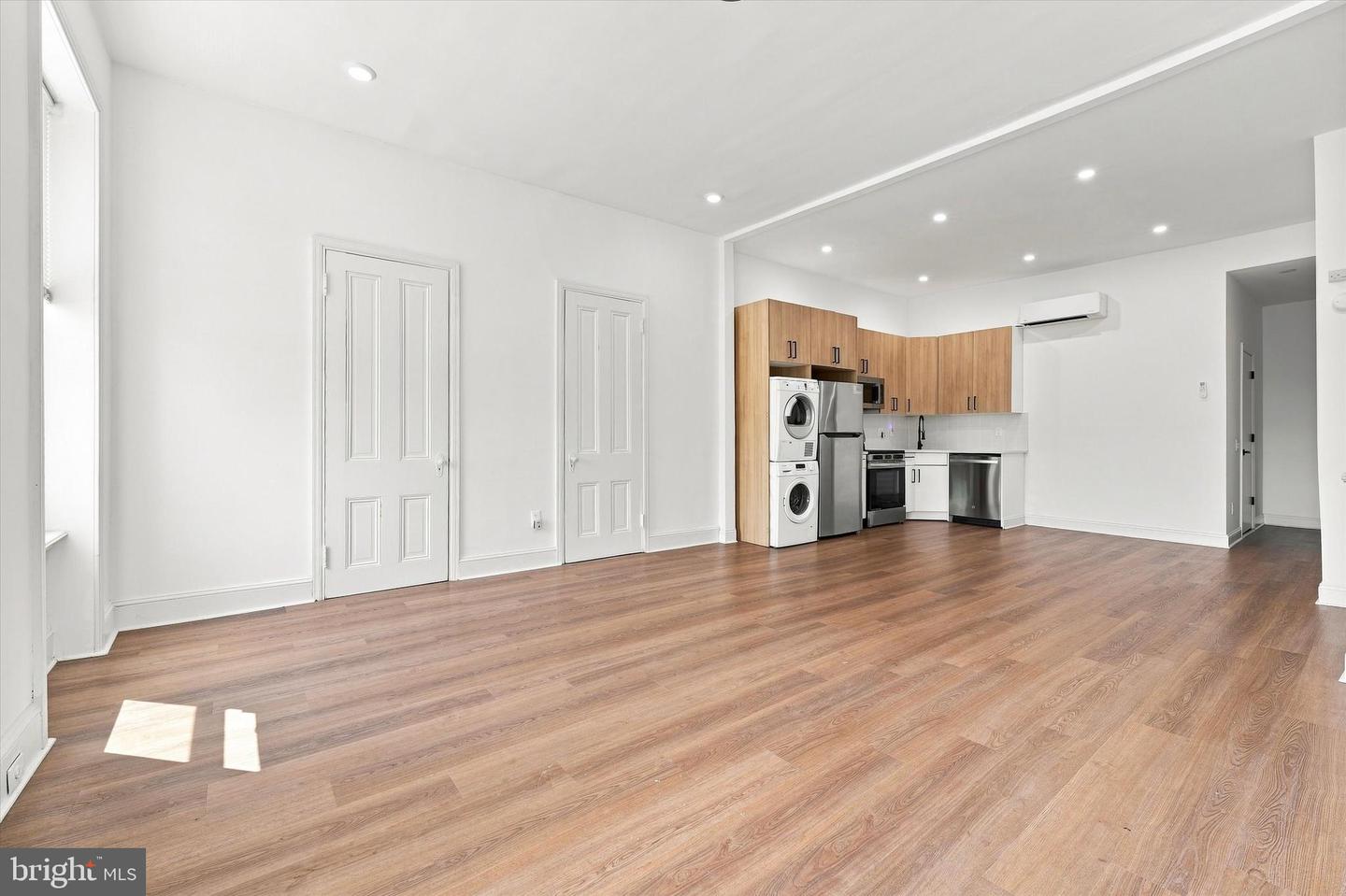 1618 S Broad St Property Photo 26