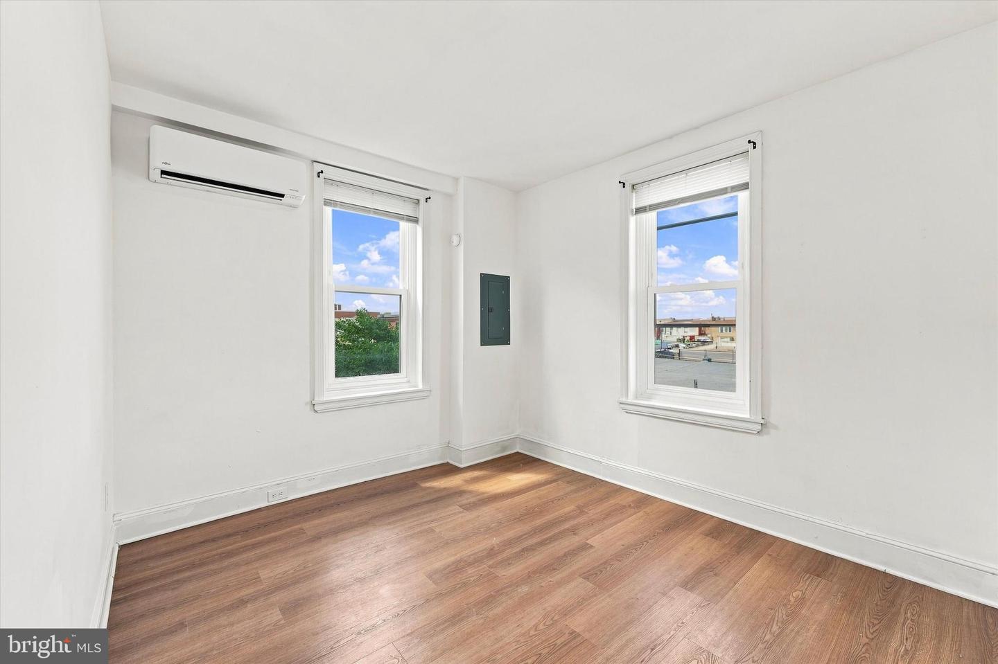 1618 S Broad St Property Photo 34