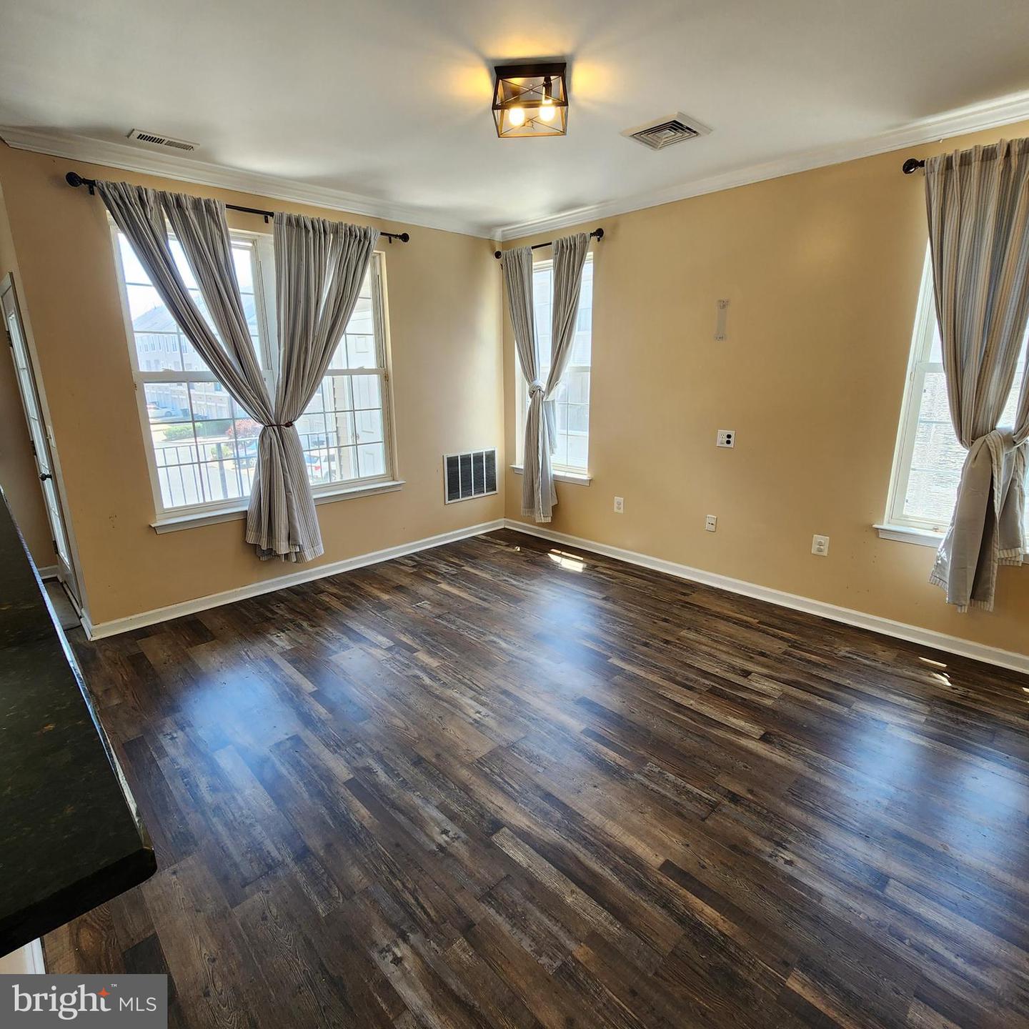 1301 N 32nd St Property Photo 6