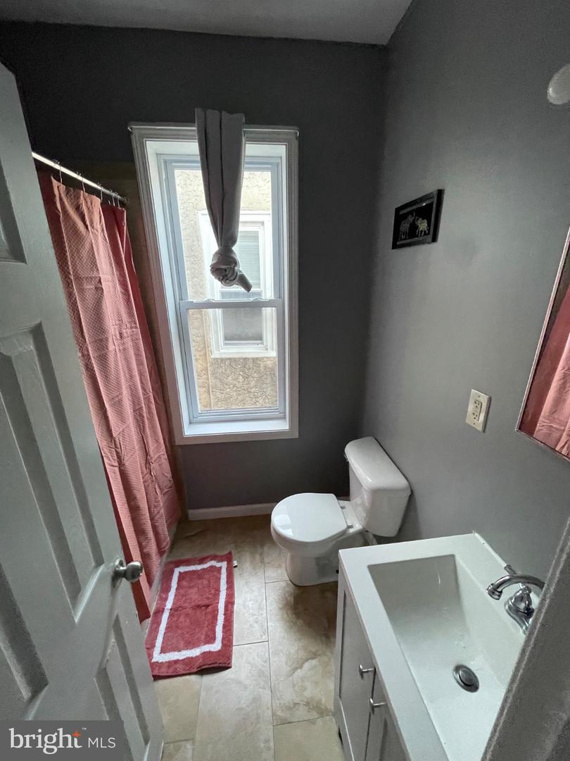 2031 N Gratz St St Property Photo 20