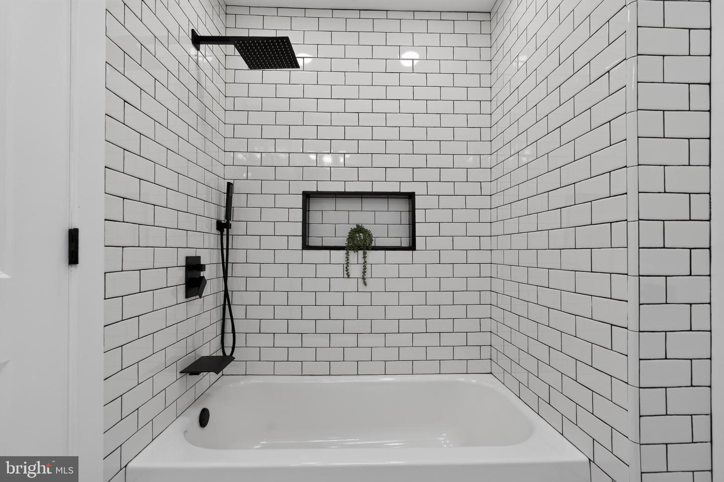5633 Florence Ave Property Photo 17