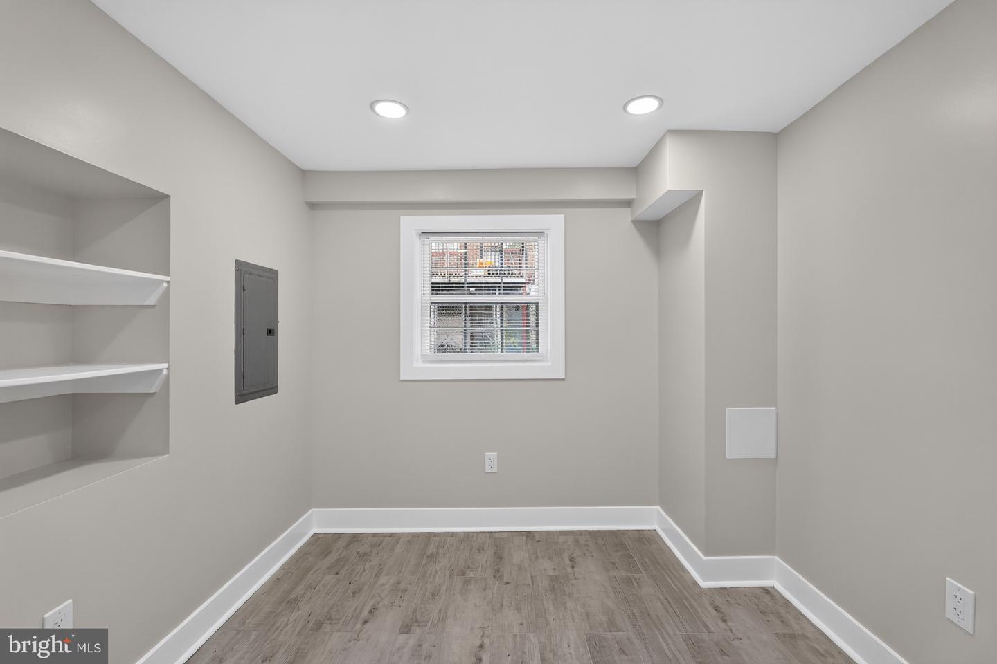 5633 Florence Ave Property Photo 25