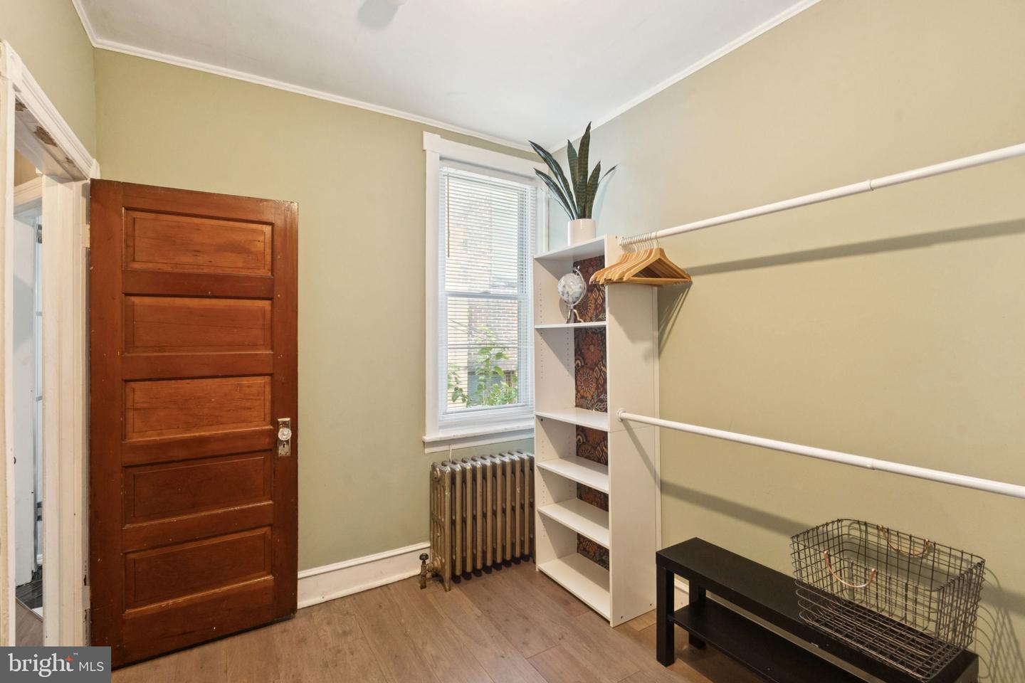 2511 E Oakdale St Property Photo 18