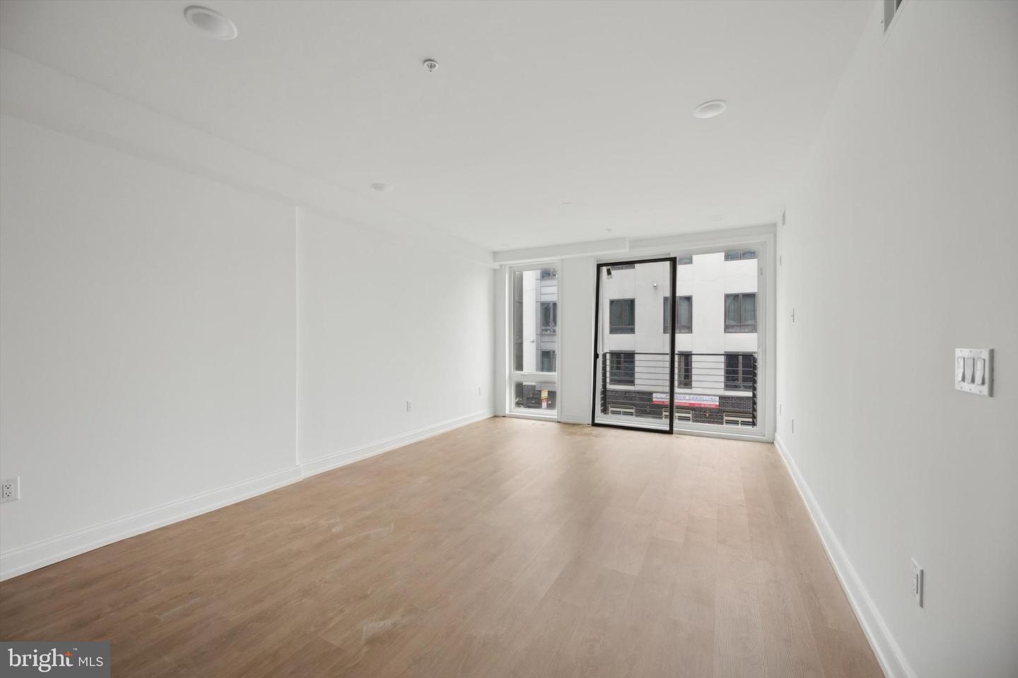 1614 Ridge Ave #307 Property Photo 12