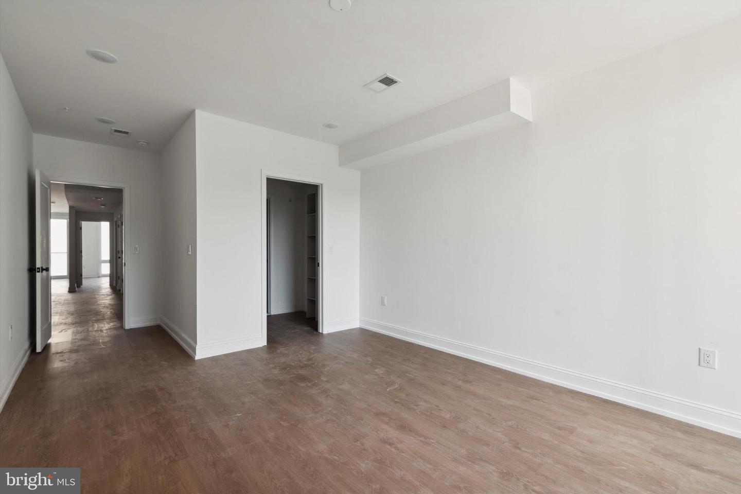 1614 Ridge Ave #307 Property Photo 18
