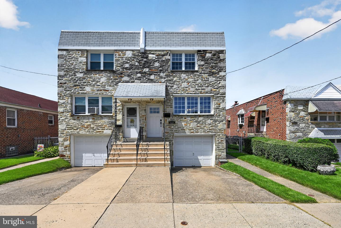 9226 Cottage St Property Photo 1