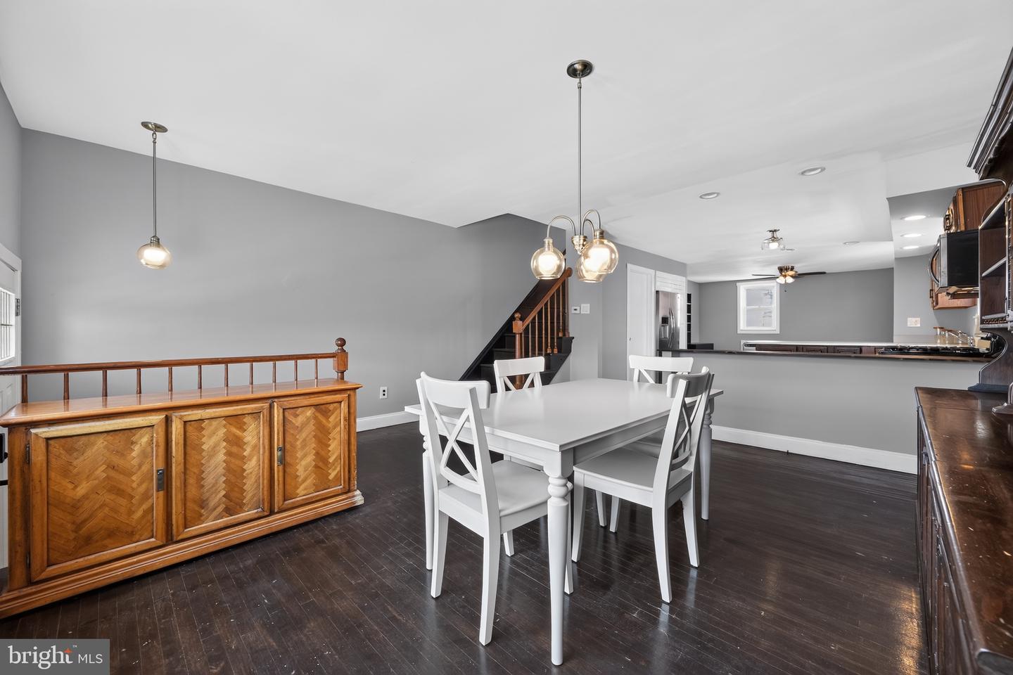 9226 Cottage St Property Photo 5
