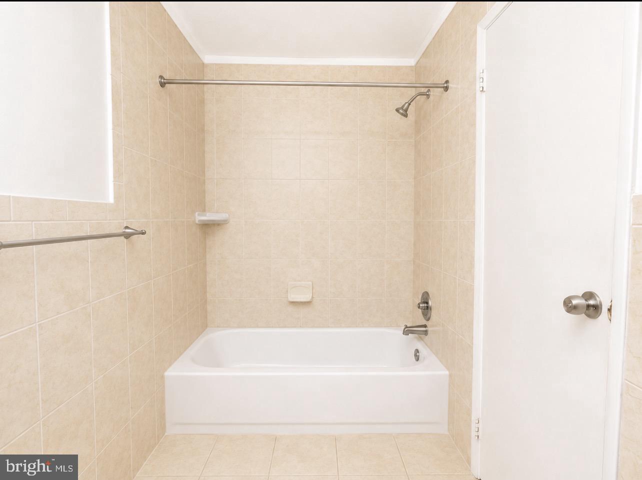 8828 Cottage St Property Photo 7
