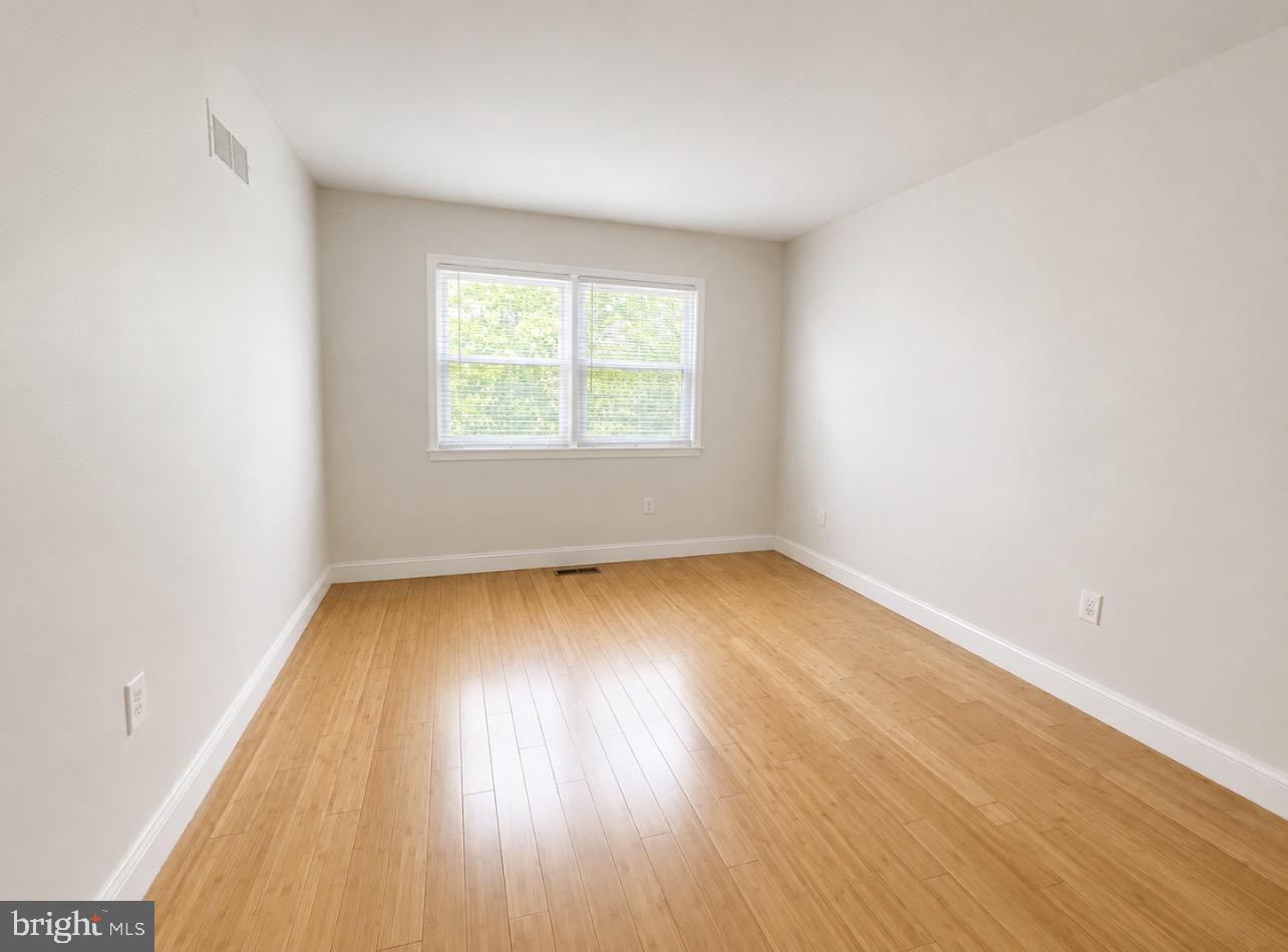 8828 Cottage St Property Photo 12