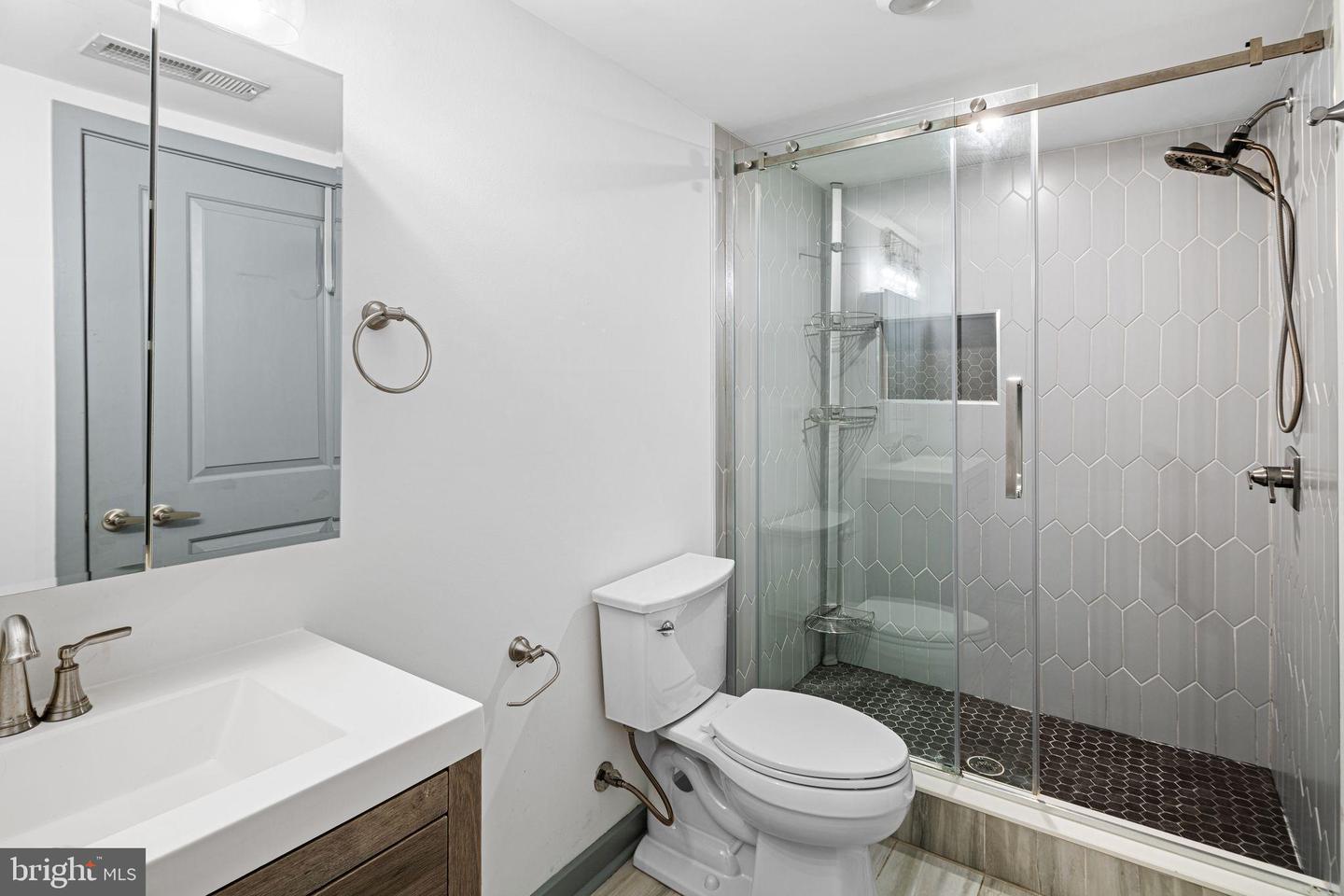 411 W Berks St Property Photo 11