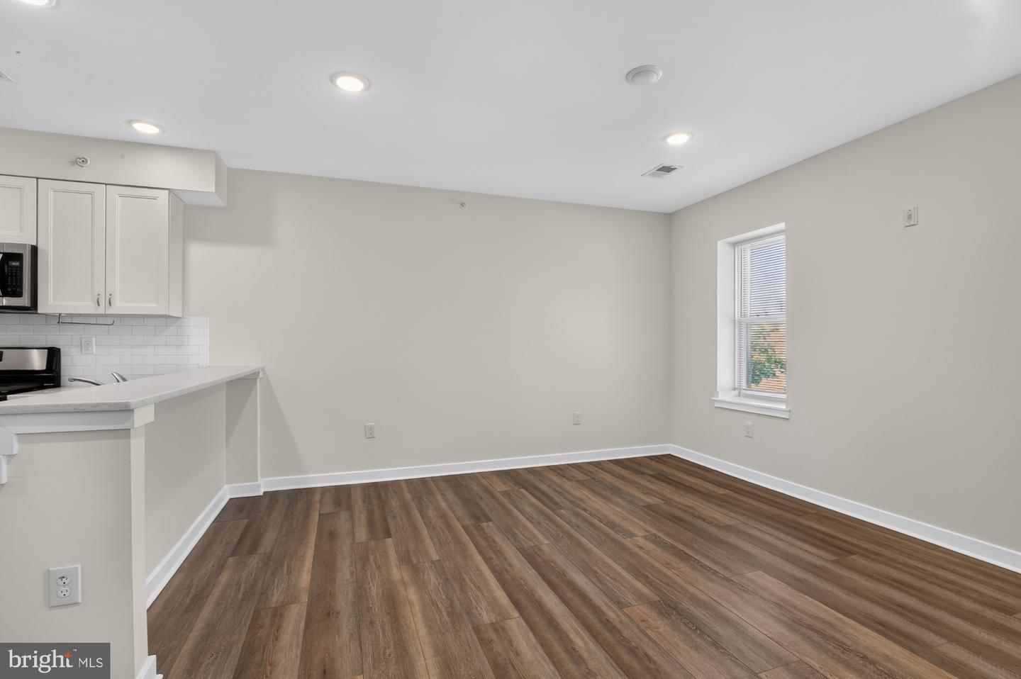 541 N Orianna St #2a Property Photo 8