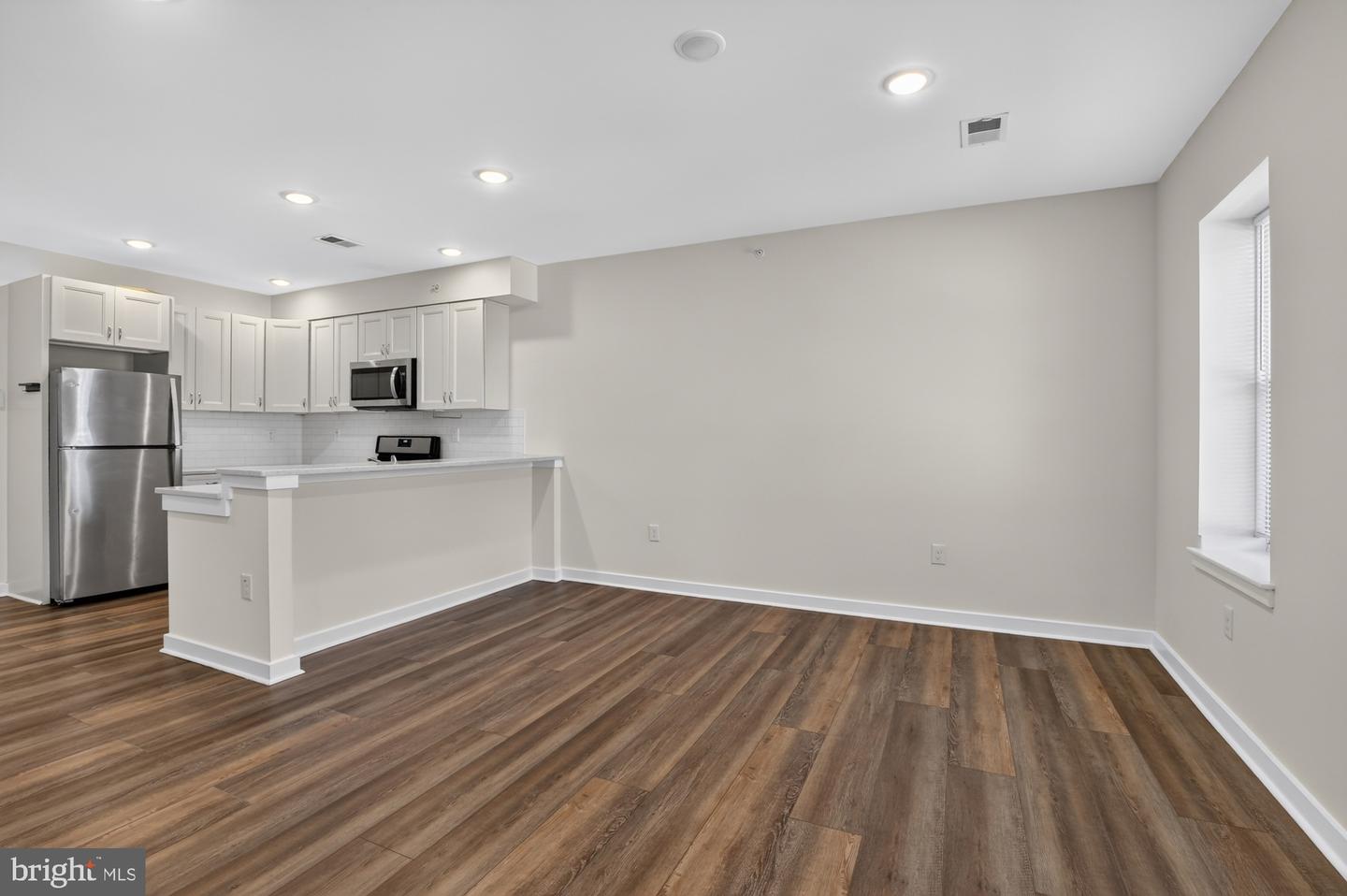 541 N Orianna St #2a Property Photo 9