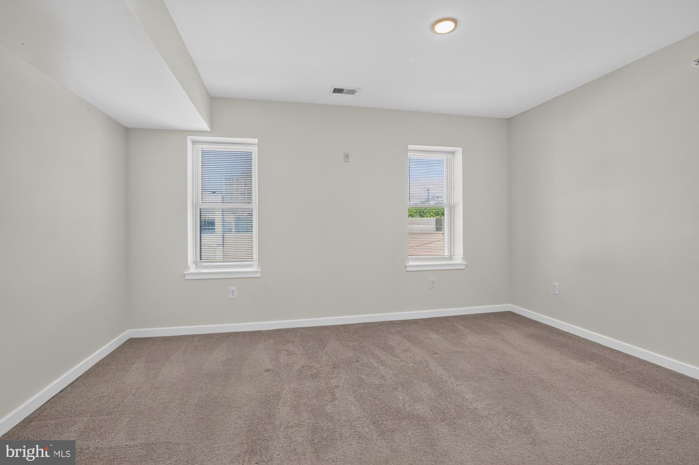541 N Orianna St #2a Property Photo 15