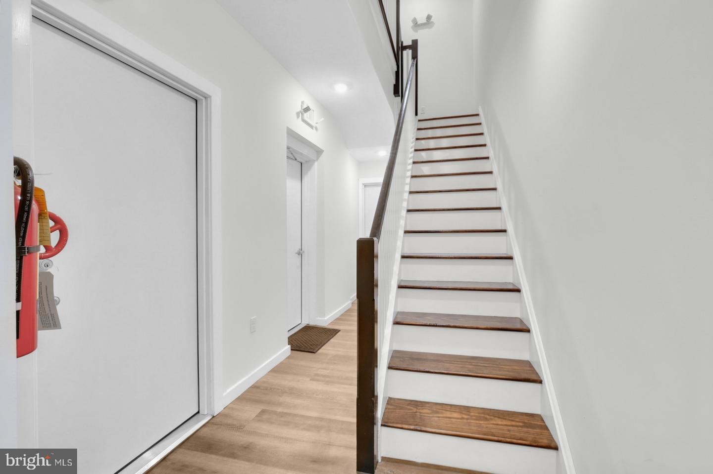 541 N Orianna St #2a Property Photo 18