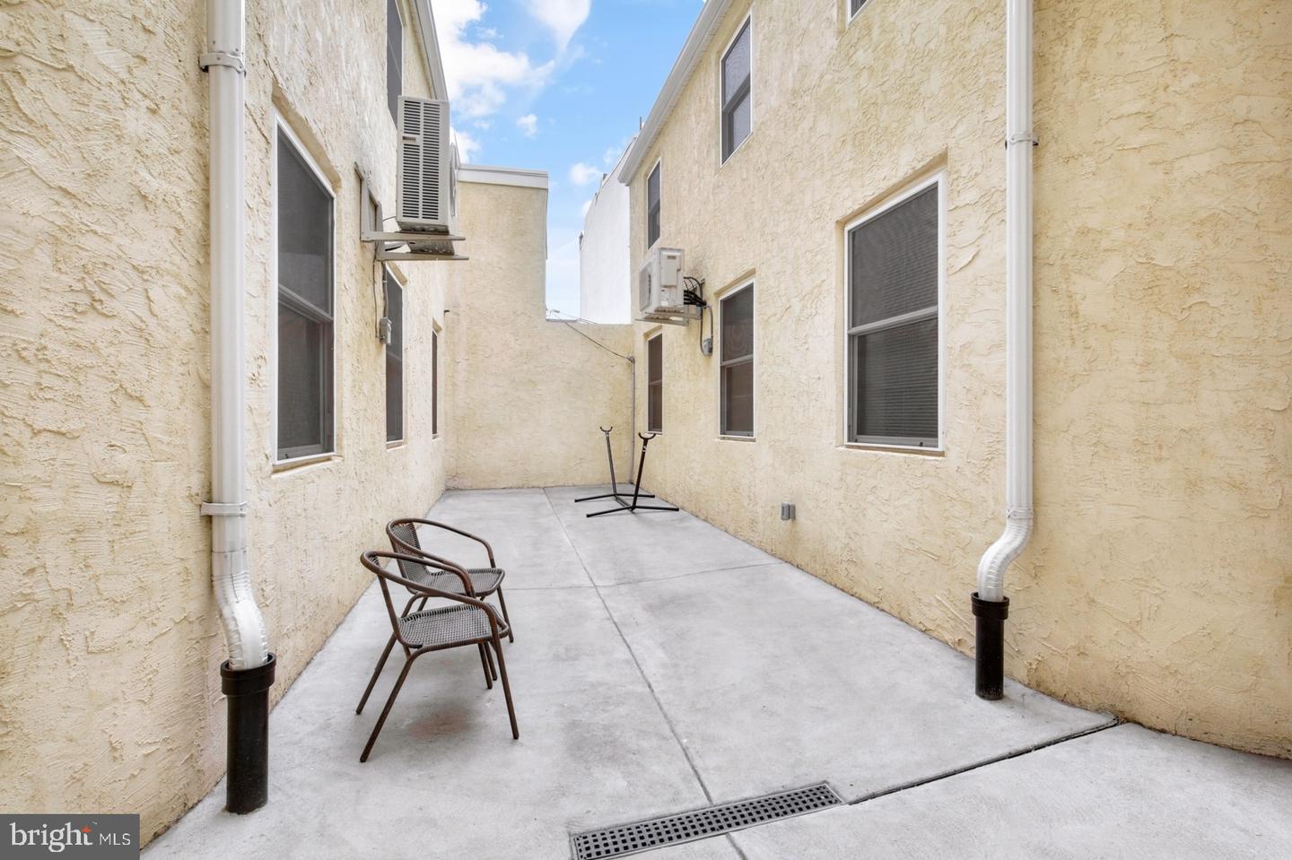 541 N Orianna St #2a Property Photo 21