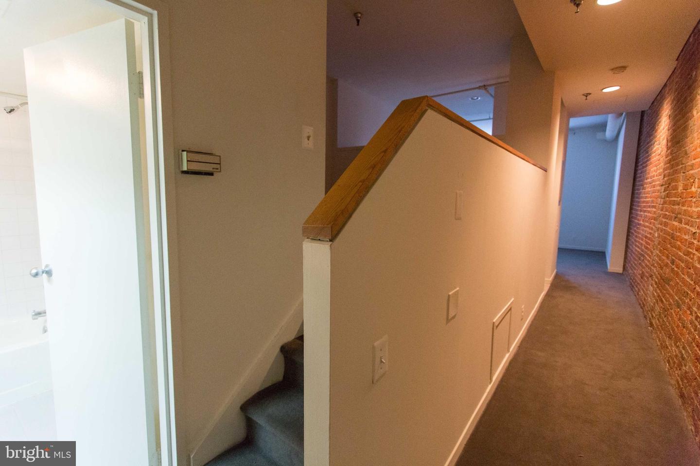 130-2 Arch St #206 Property Photo 18