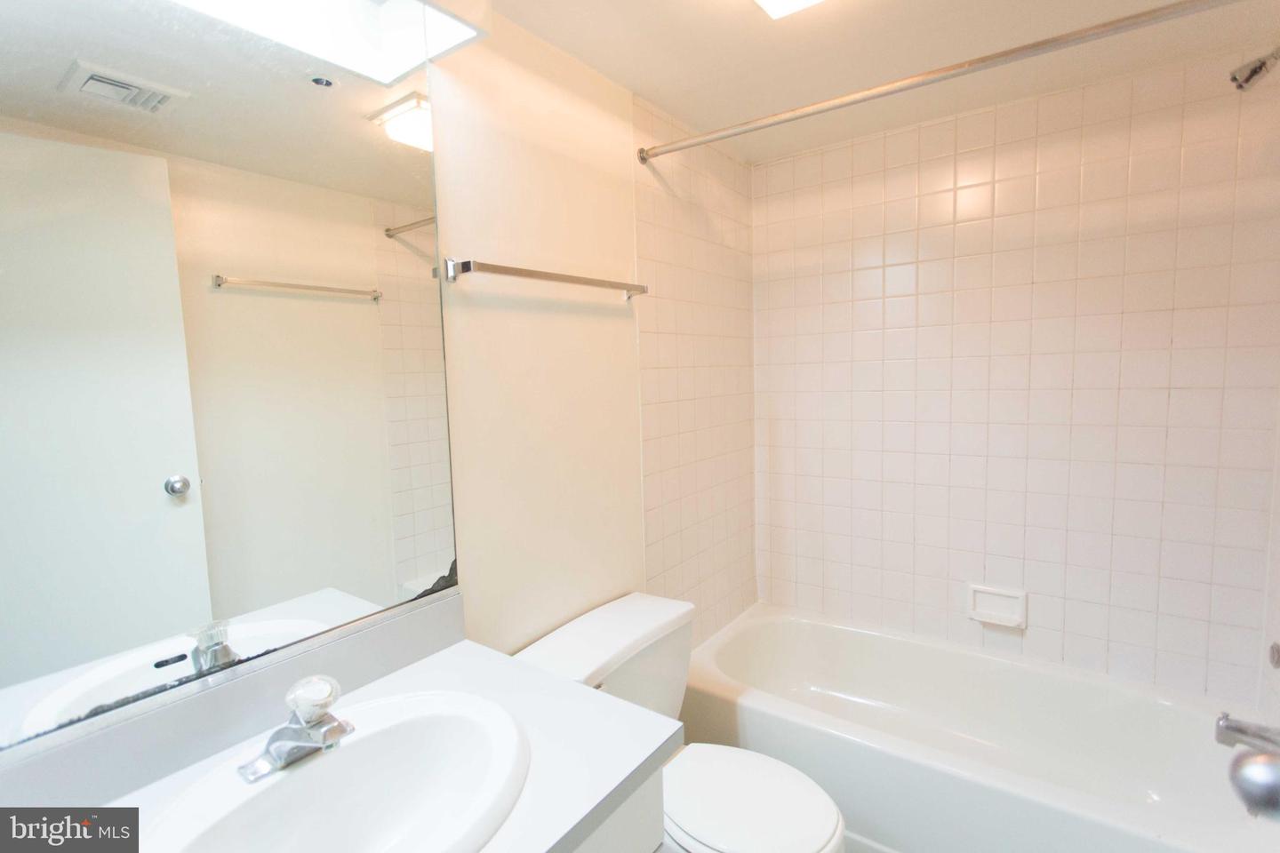 130-2 Arch St #206 Property Photo 21