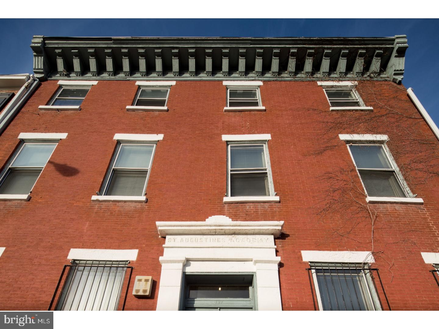 427 Vine St #1 Property Photo 2