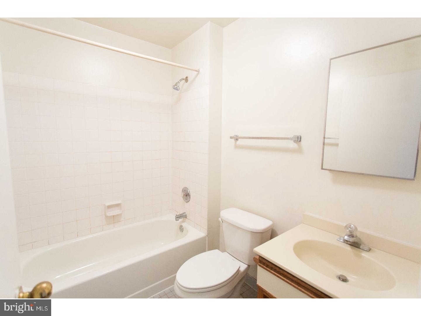 427 Vine St #1 Property Photo 12