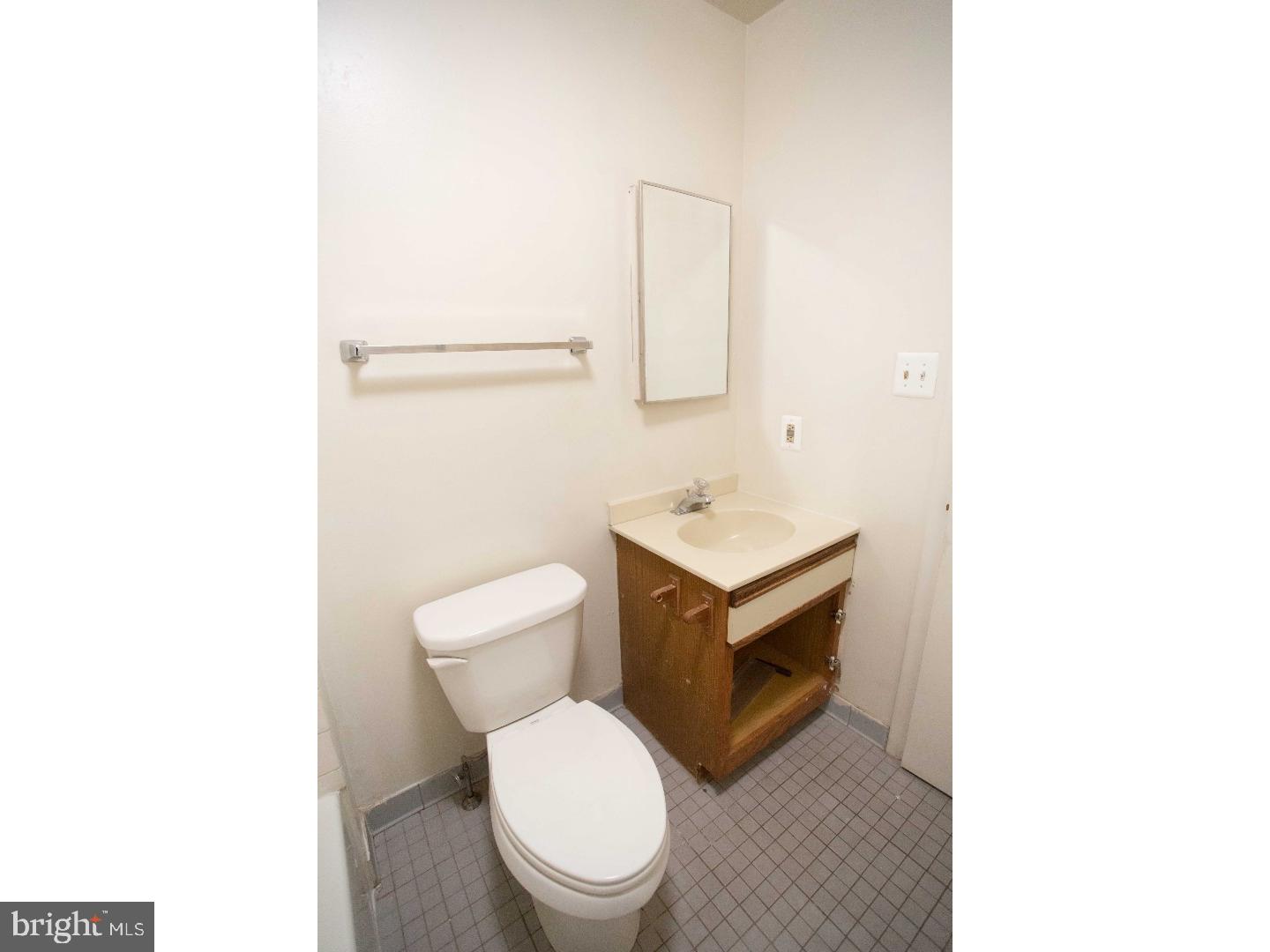 427 Vine St #1 Property Photo 13