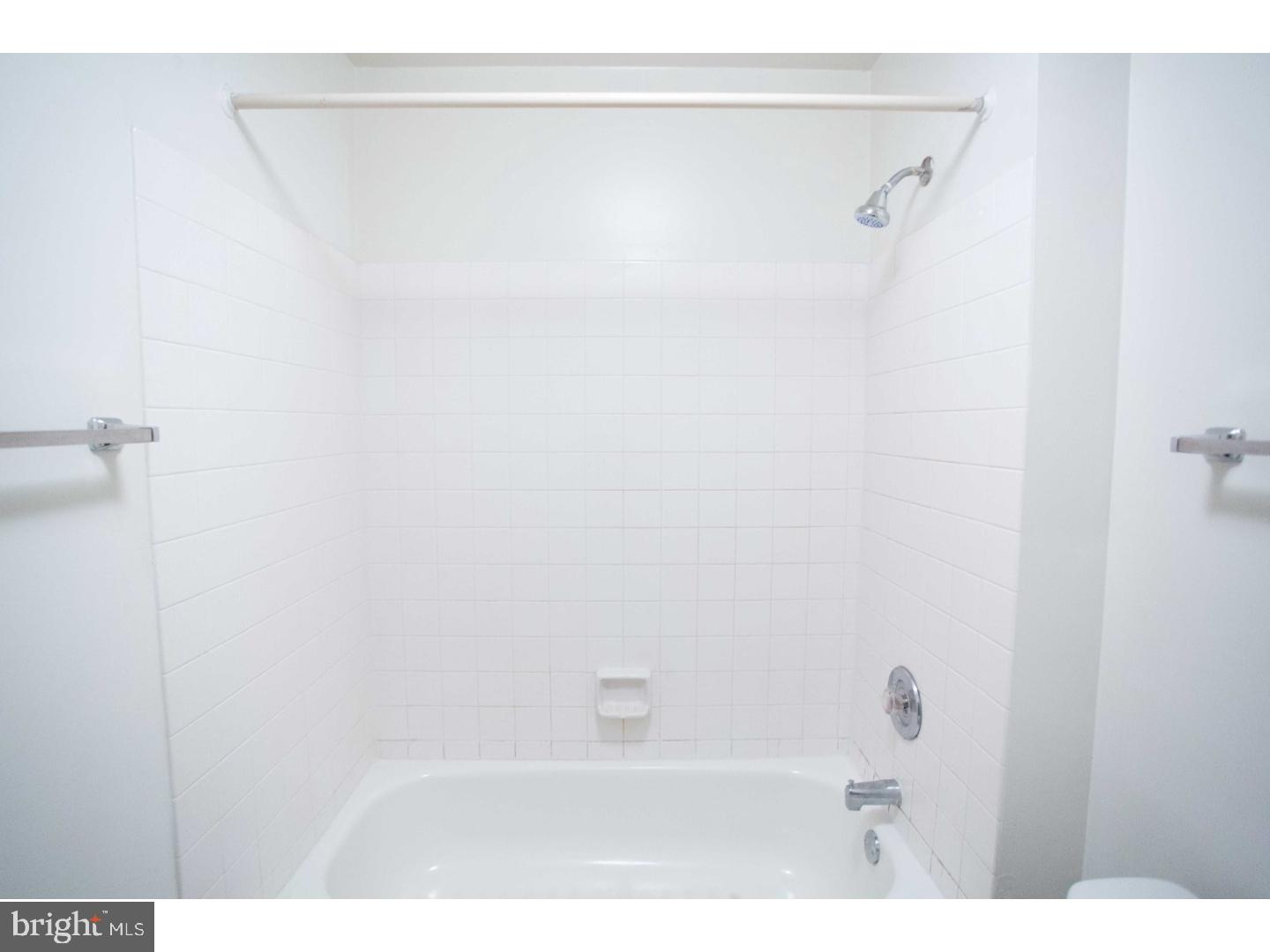 427 Vine St #1 Property Photo 14