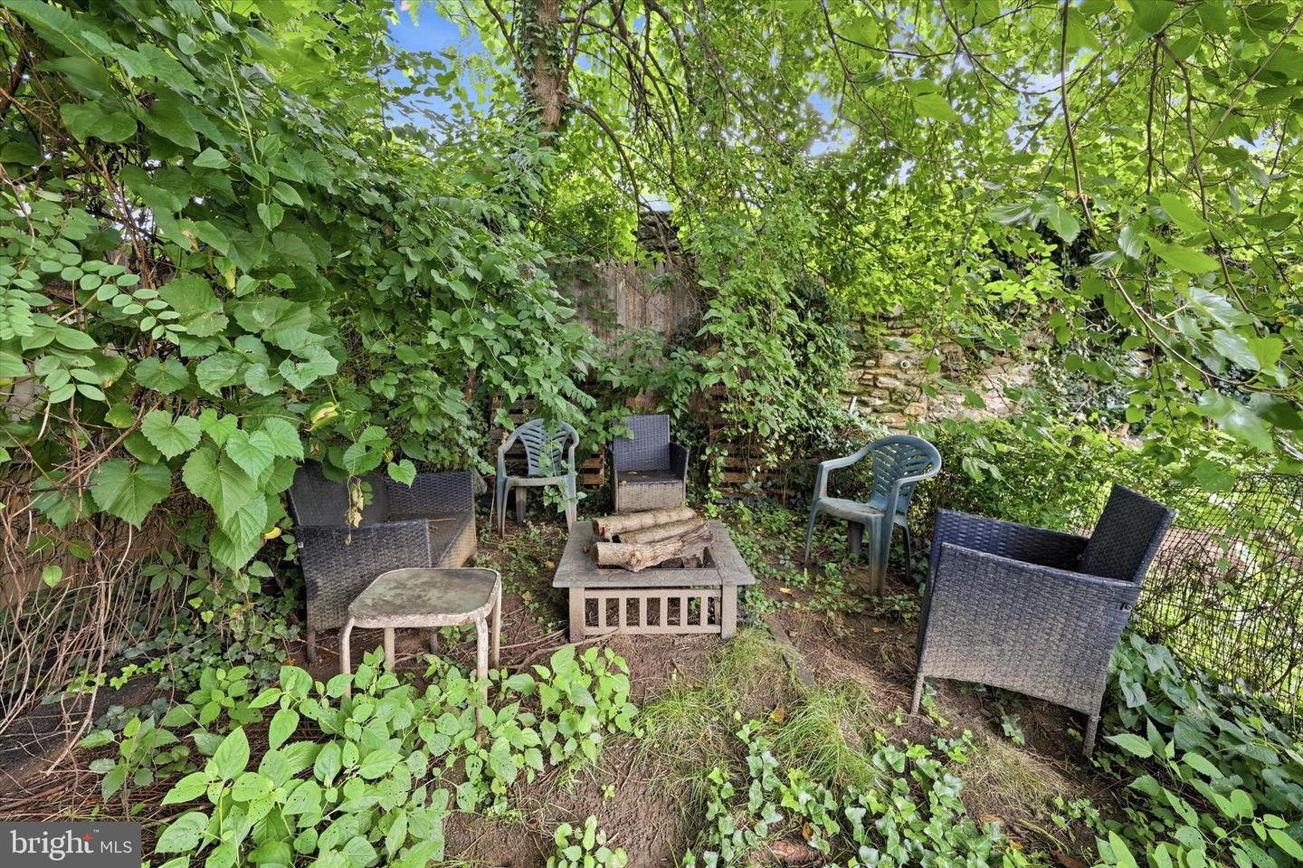 4139 Terrace St Property Photo 18