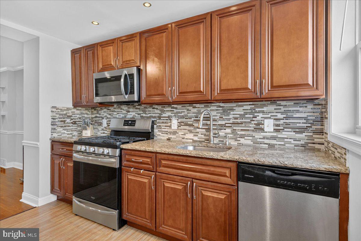 4233 Lawnside Rd Property Photo 6
