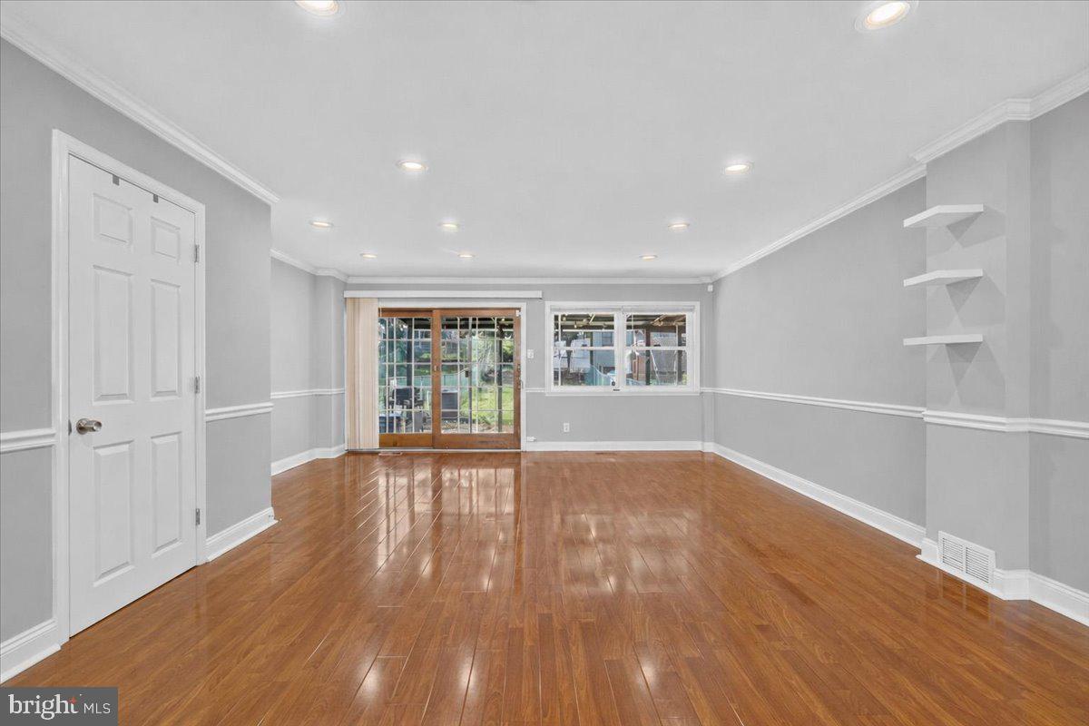 4233 Lawnside Rd Property Photo 10
