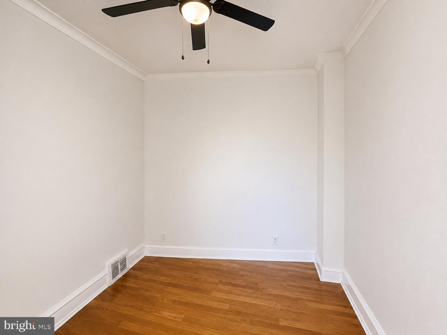4025 Green St Property Photo 9