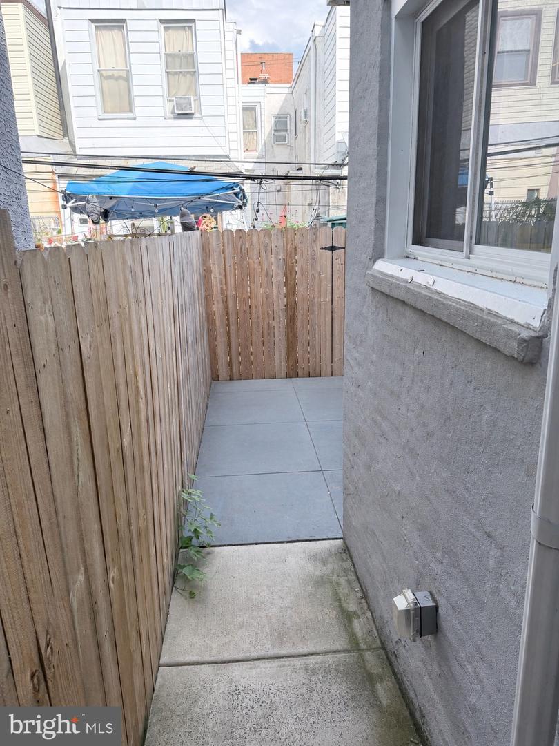 2207 S Clarion St Property Photo 15