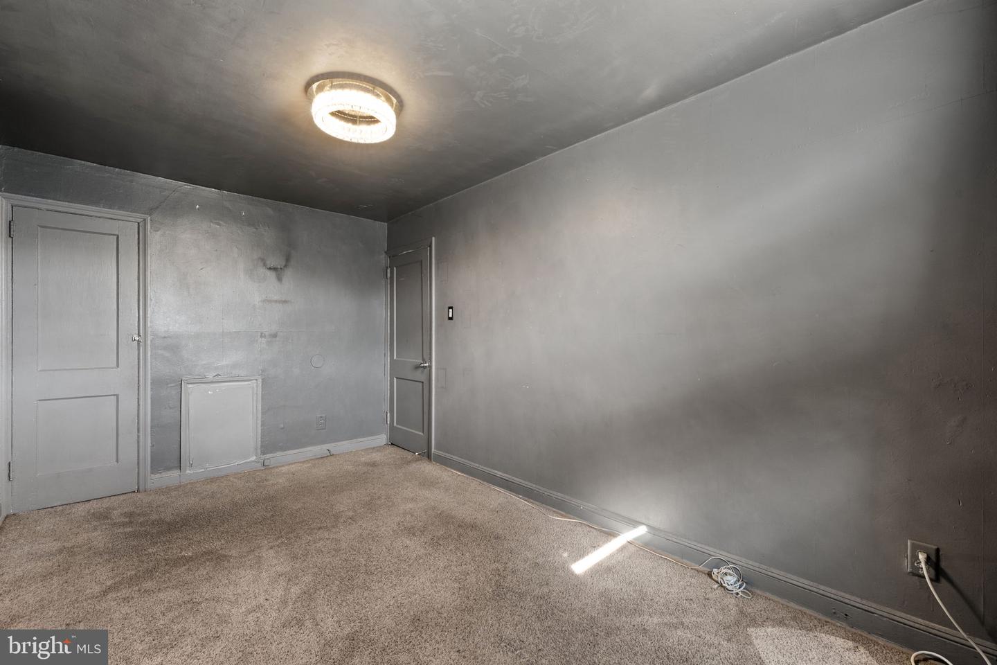 2038 S 69th St Property Photo 19