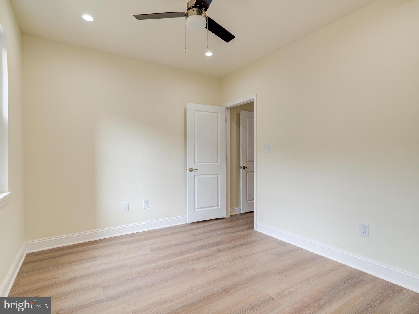 2127 E Firth St Property Photo 16