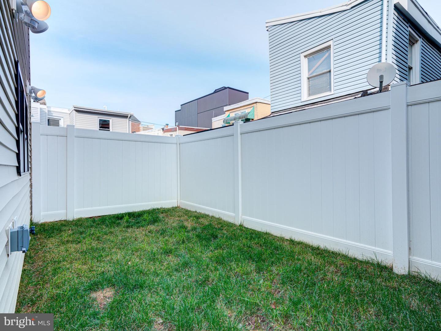 2127 E Firth St Property Photo 42