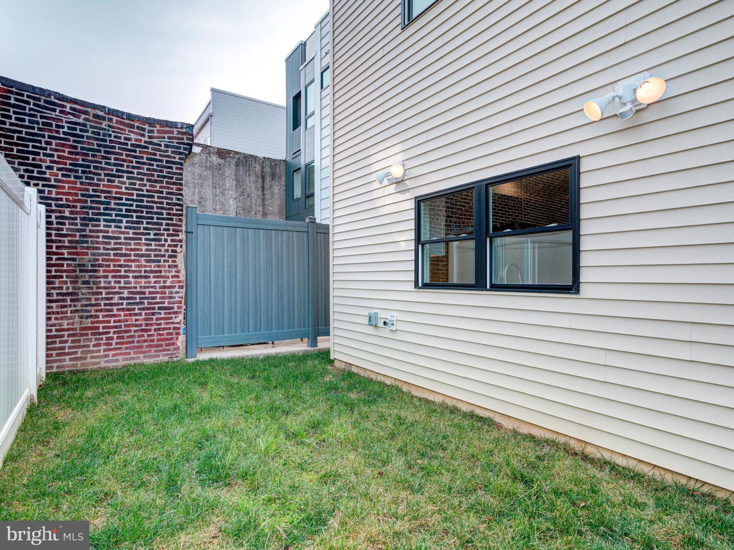 2127 E Firth St Property Photo 43